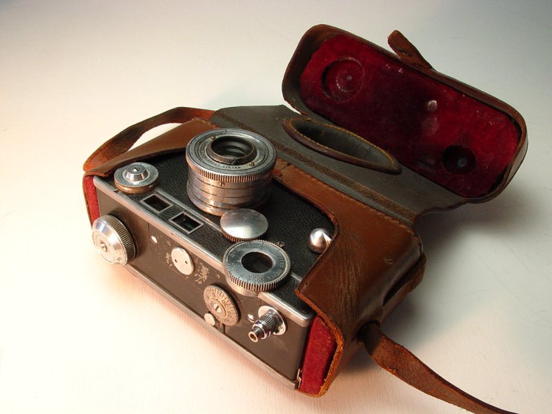 Argus C2 with case - Click to Enlarge