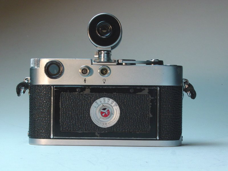 Leica M3 (back) with Nippon Kogaku Vario-Focal Finder