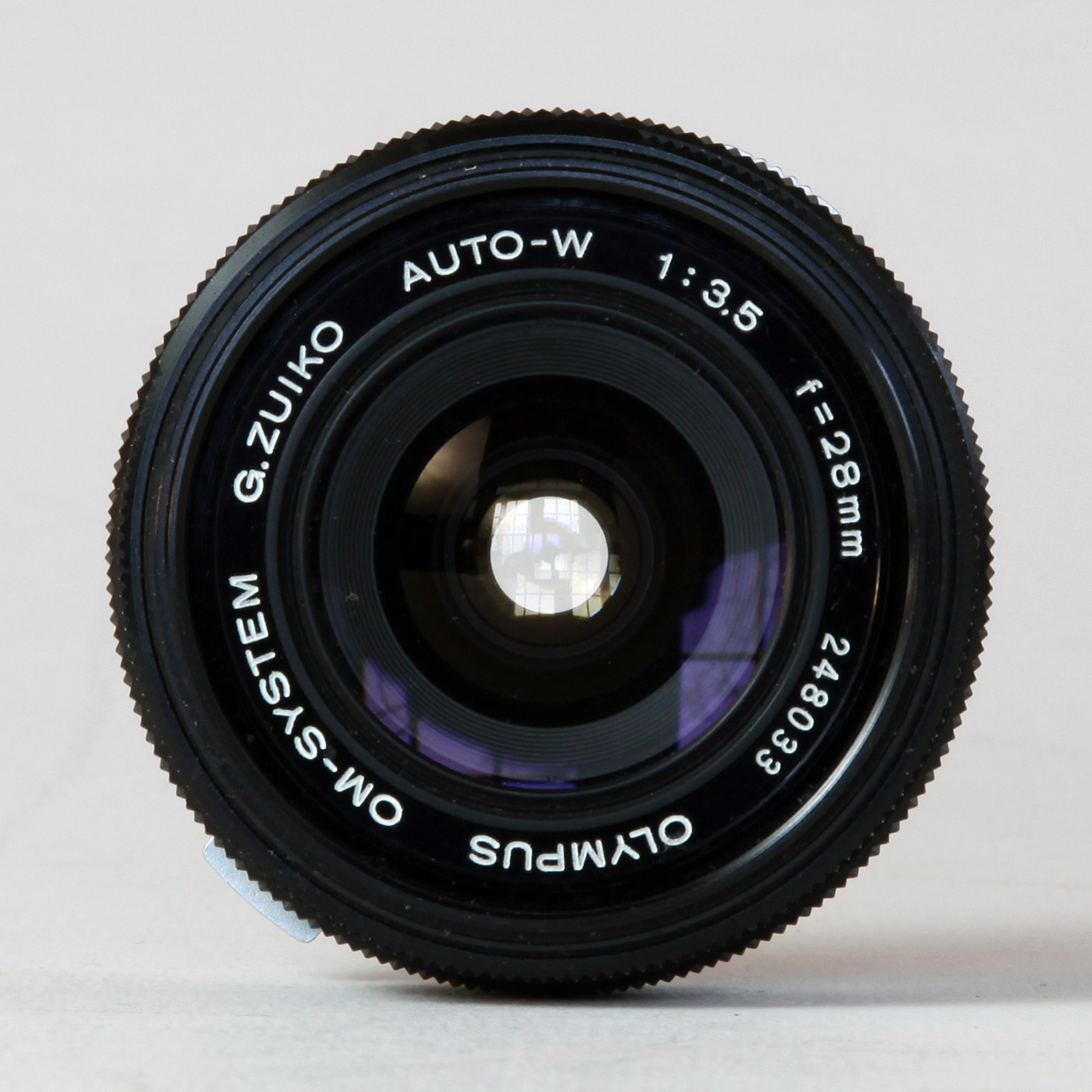Olympus OM System G.Zuiko Auto-W 1:3.5 f=28mm with OM-1 MD