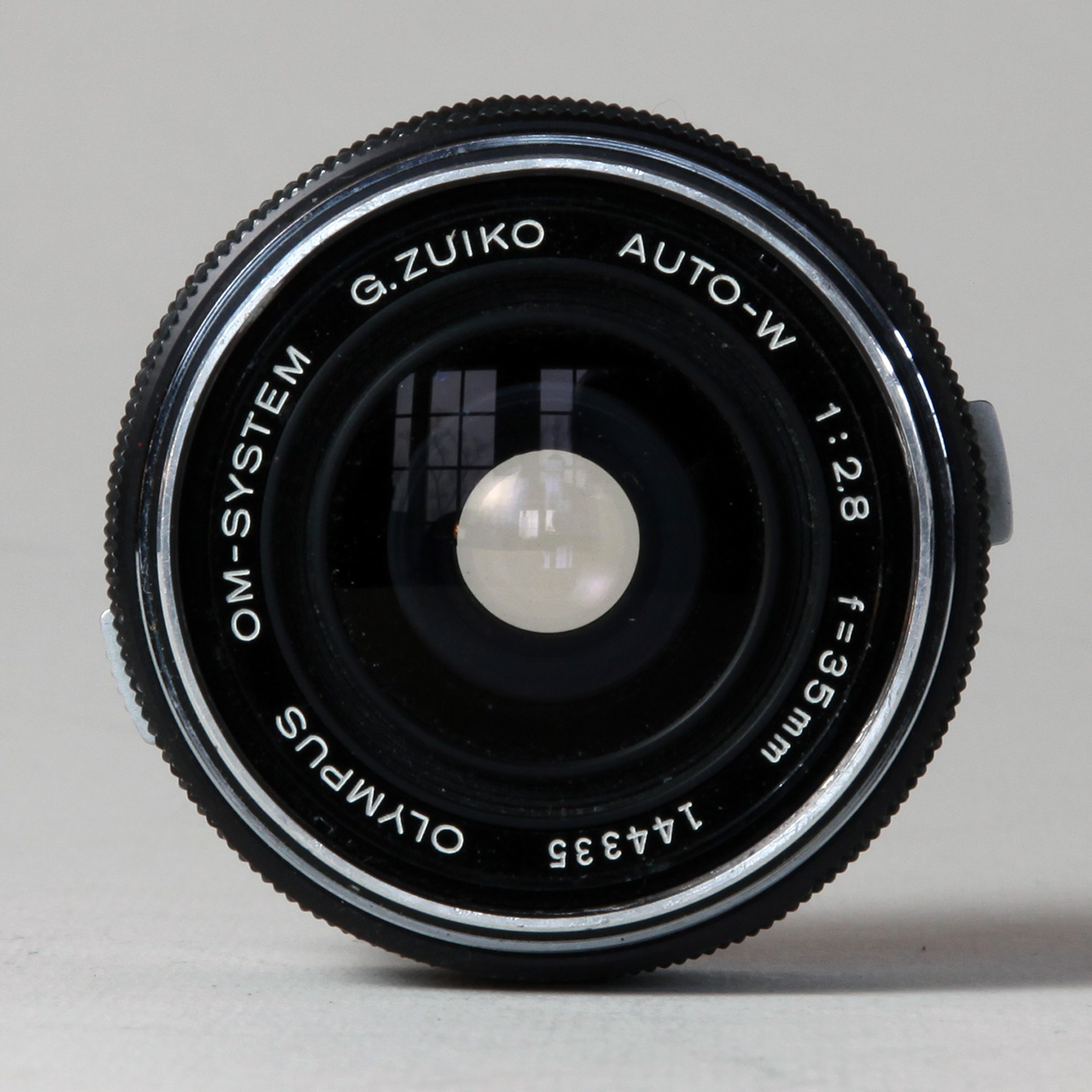 Die Cast Pro - Olympus OM System G.Zuiko Auto-W 1:2.8 f=35mm with 