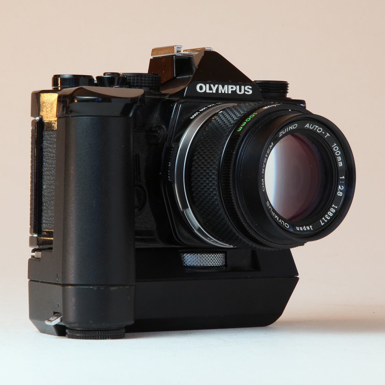Click to Enlarge - Olympus OM System Winder 2 with OM-1 MD