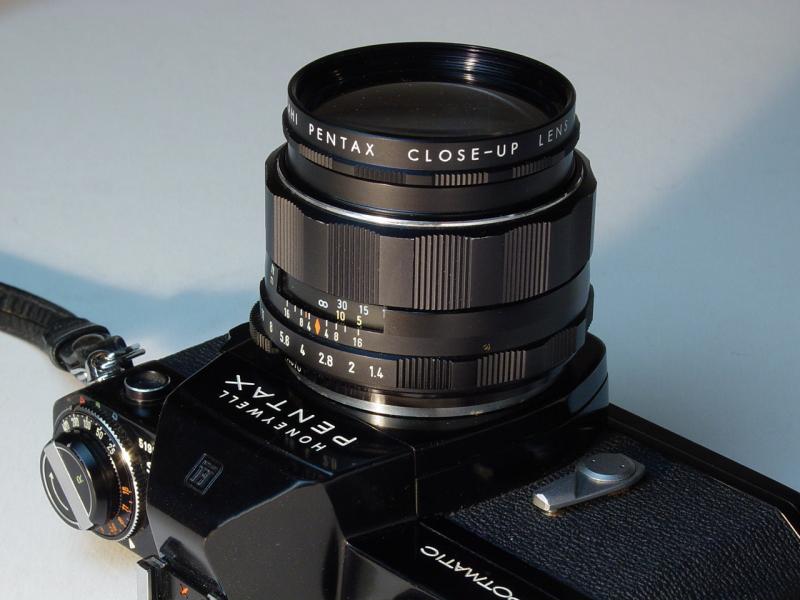 Asahi Pentax Close-up Lens No. 1 on Spotmatic II with Super-Multi-Coated Takumar 50mm f/1.4