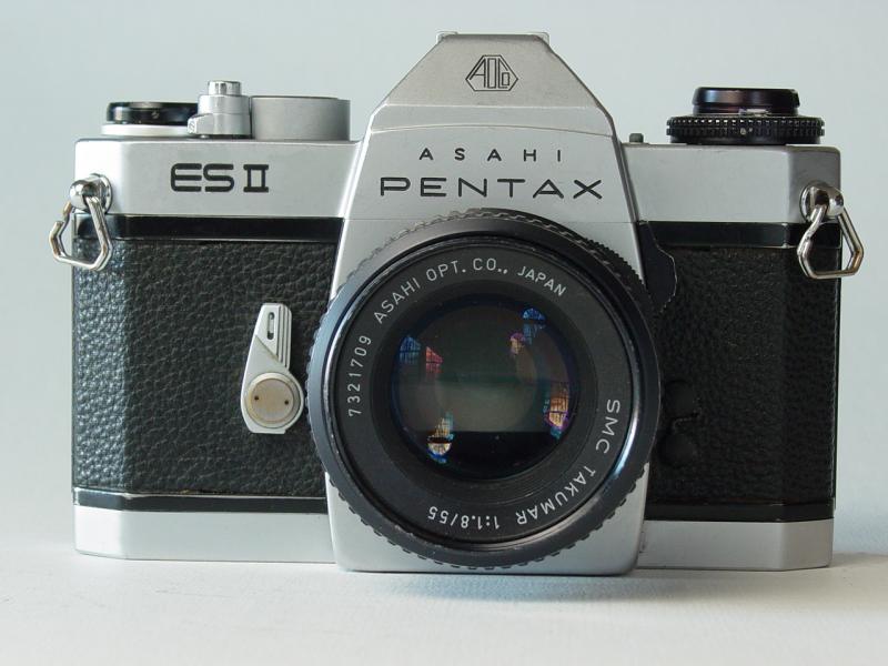 Asahi Pentax ES II Chrome with SMC Pentax 1:1.8/55mm - Click to Enlarge