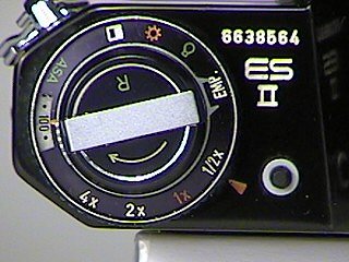 Pentax ESII - film speed dial, exposure override and film reminder dial
