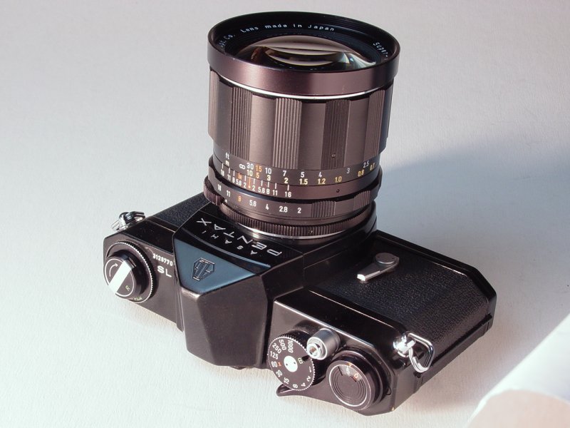 Asahi Pentax SL Black with Asahi Optical Super Takumar 1:2.0 35mm