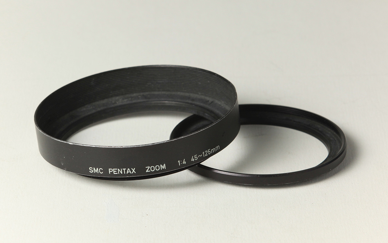 SMC TAKUMAR-ZOOM  1:4/45~125mm - Two-piece Lens Hood