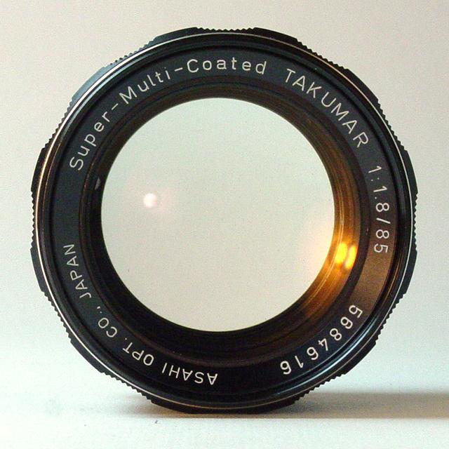 Super-Multi-Coated TAKUMAR 1:1.8/85mm - Click to Enlarge