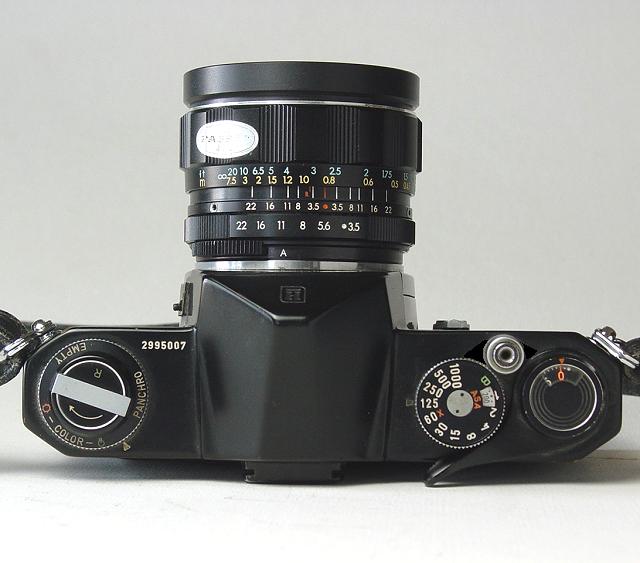 Super-Takumar 3.5 / 28mm on Honeywell Pentax Spotmatic