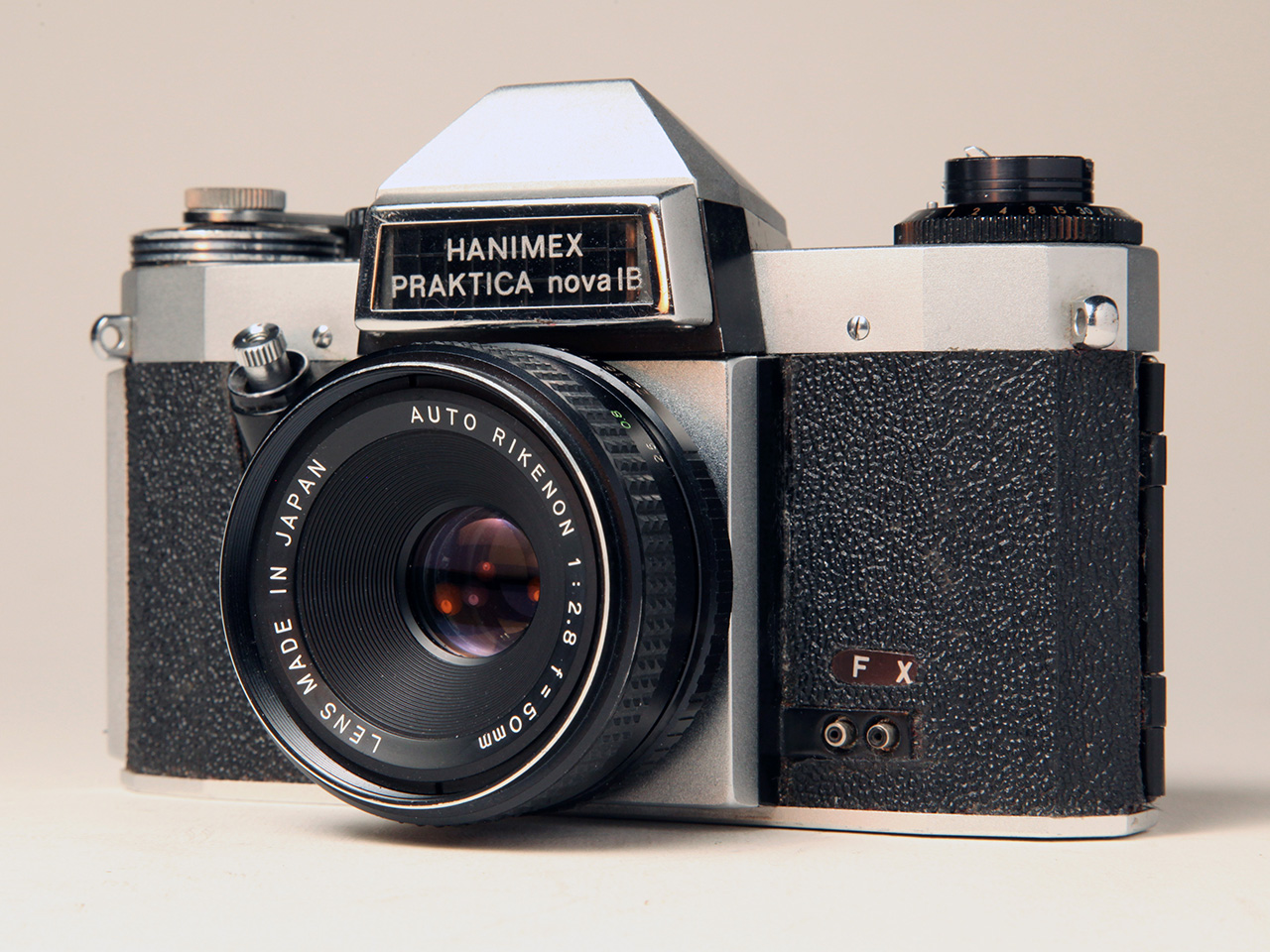 Click to Enlarge - Hanimex Praktica nova1B