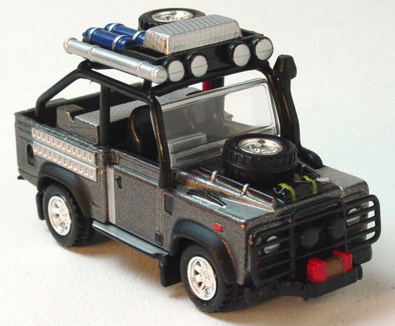 Tomb Raider Land Rover Defender Return to Jeeps